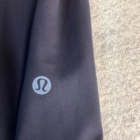 Lululemon Black Capri Leggings Ladies Size 8 - Picture 3 of 11
